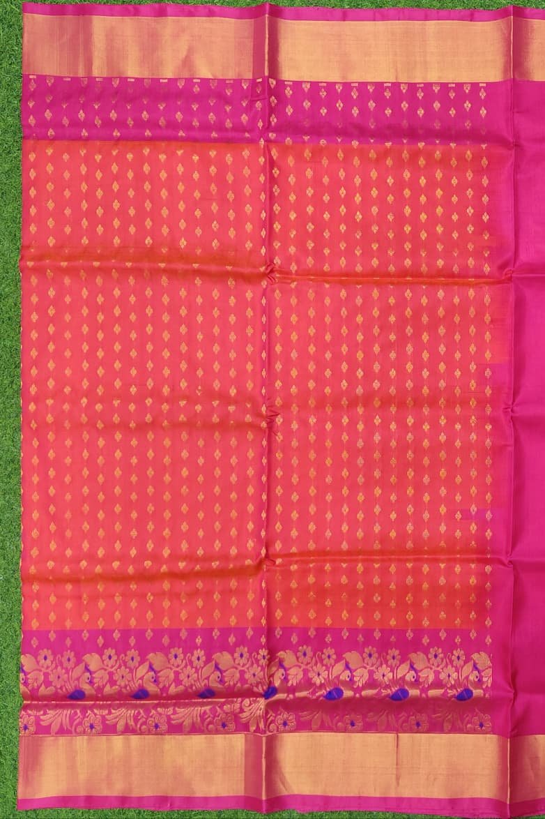 uppada pattu silk saree with skut border & small zari bhutas | rich contrast pallu | elegant handloom saree | green saree with blue blouse uppada pattu silk saree with skut border & small zari bhutas | rich contrast pallu | elegant handloom saree | green saree with blue blouse
